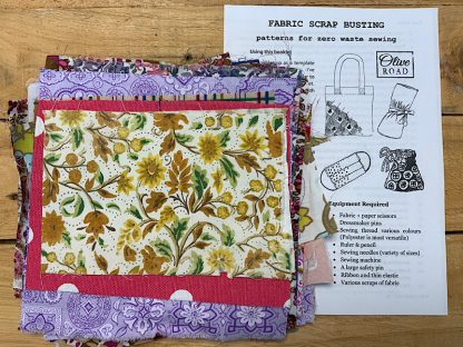 Vintage fabric cotton floral craft pack scrap fabric