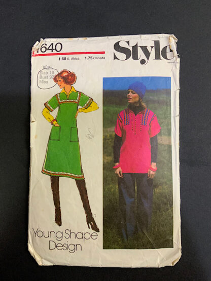 Vintage dress pattern: Style 1970s dress and top
