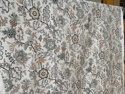 Sanderson Fontwell vintage fabric material floral white grey 125cm wide